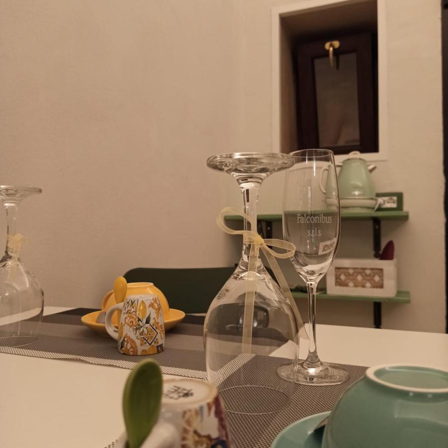 18 Mq Hotel Pulsano Luaran gambar
